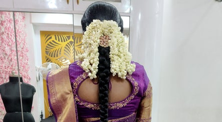 Simi's Beauty Lounge Hair Skin & Makeup image 2
