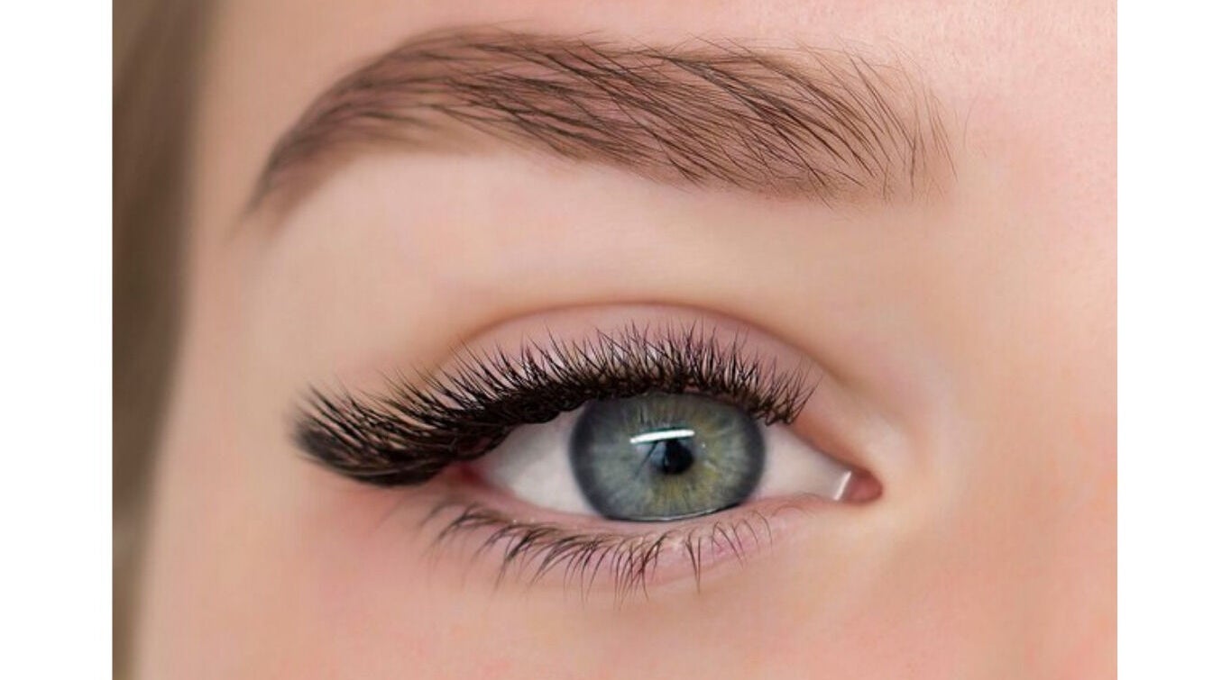 Close-up of expertly styled lashes at Sienna Rose Beauty in Whiteley, England, GB.