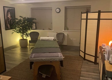 Tranquil massage room at Albion Massage Therapy, Cambridge, England, GB showcasing a relaxing ambiance.