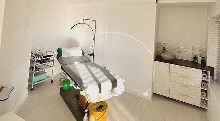 Ely SPMU and Aesthetic Clinic, bilde 2