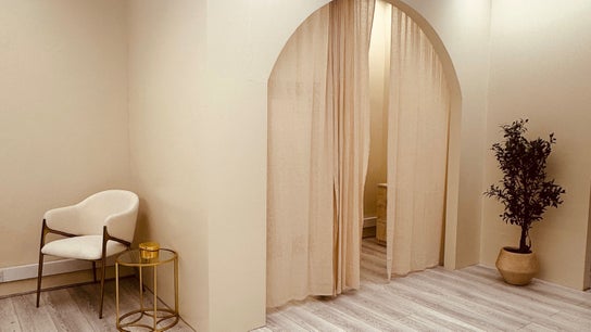 Devine Beauty Spa and Skin Clinic