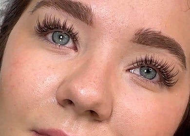 Eyelash extensions at The Beauty Edit by Sarah, Minehead, England, GB, showcasing natural beauty enhancement.