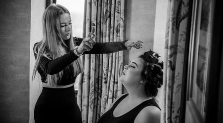 Shannon Mackay Makeup & Beauty – obraz 2