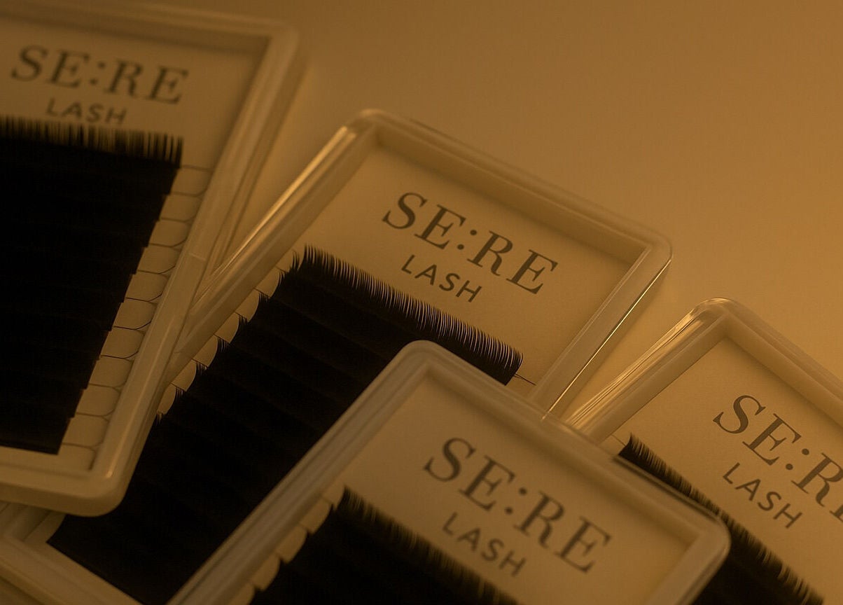 SE:RE lash extensions at Sienna Beauty Bar, Melbourne, Victoria, AU, showcasing premium beauty products.