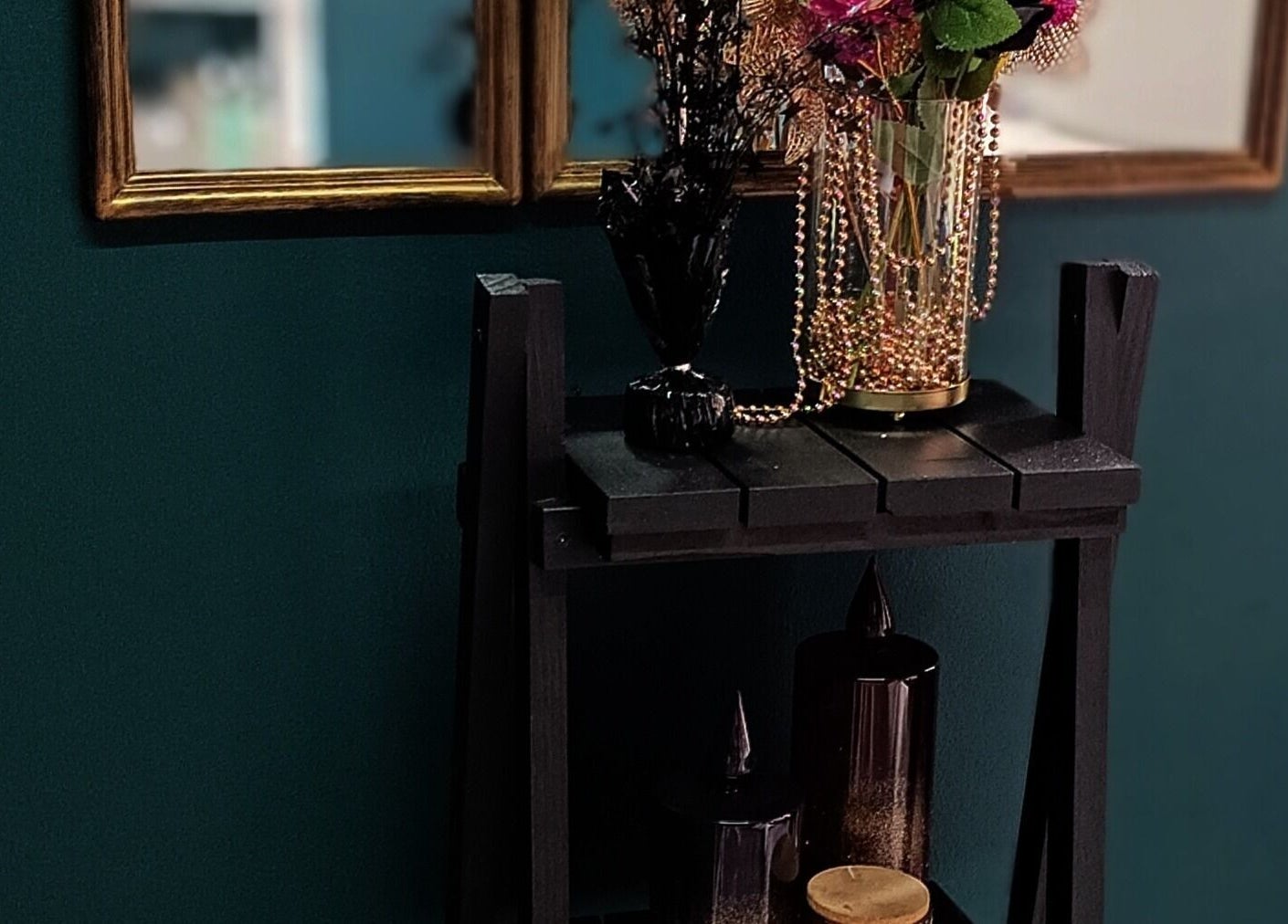 Stylish decor featuring flowers and beads at D-vinely Unique Artistry, Pretoria, Gauteng, ZA.