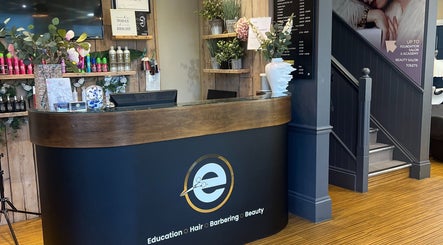 E Hairdressing