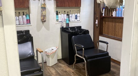 Hairitage Salon