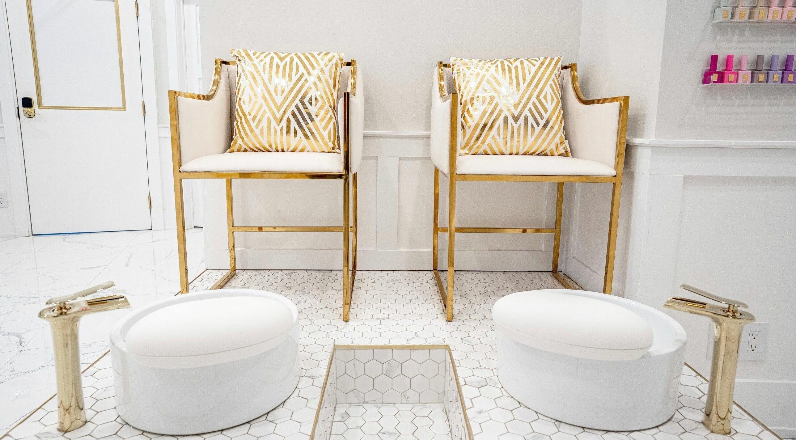 Luxurious spa chairs with gold accents at LVSH Beauty Bar in Vaughan, Ontario, CA for ultimate relaxation.