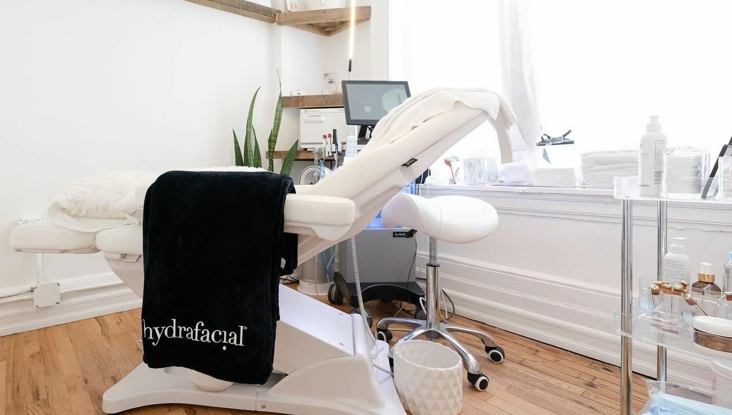 Luxurious HydraFacial chair at Alchemy Space, New York, New York, US offering premium beauty treatments.