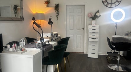 Elly’s Beauty Studios