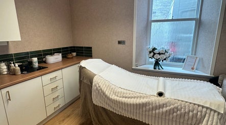 Elly’s Beauty Studios image 3