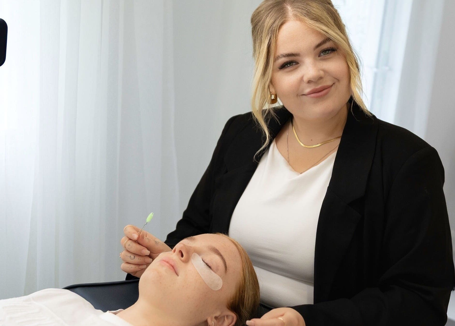 Expert lash treatment at Iconic Lash & Brow in Woongarrah, New South Wales, AU, showcasing professional care.