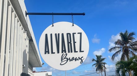 Alvarez Brows imaginea 2