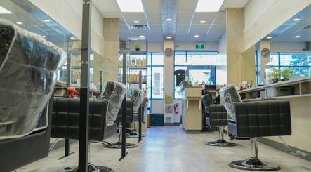 L'Atelier Grace Hair Salon billede 3