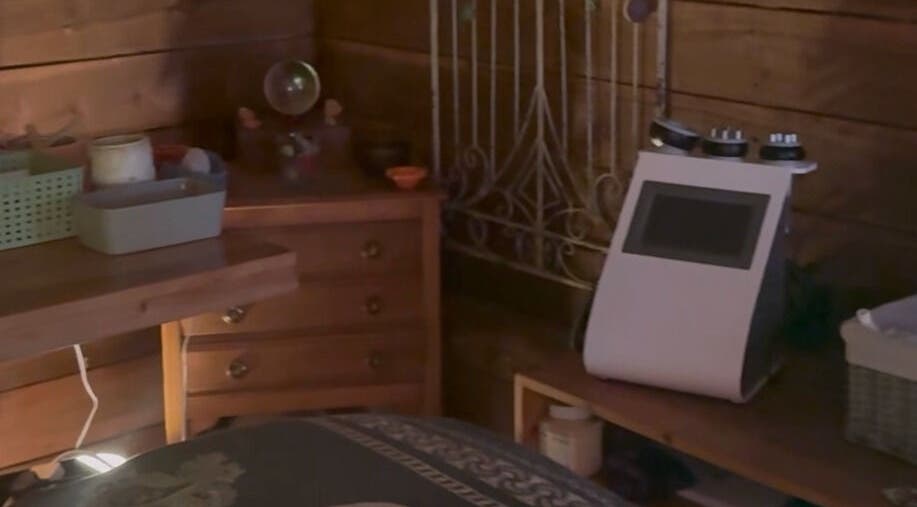 Cozy therapy room at Meganni Franklyn Therapies, Dundee, Scotland, GB, featuring modern wellness equipment.