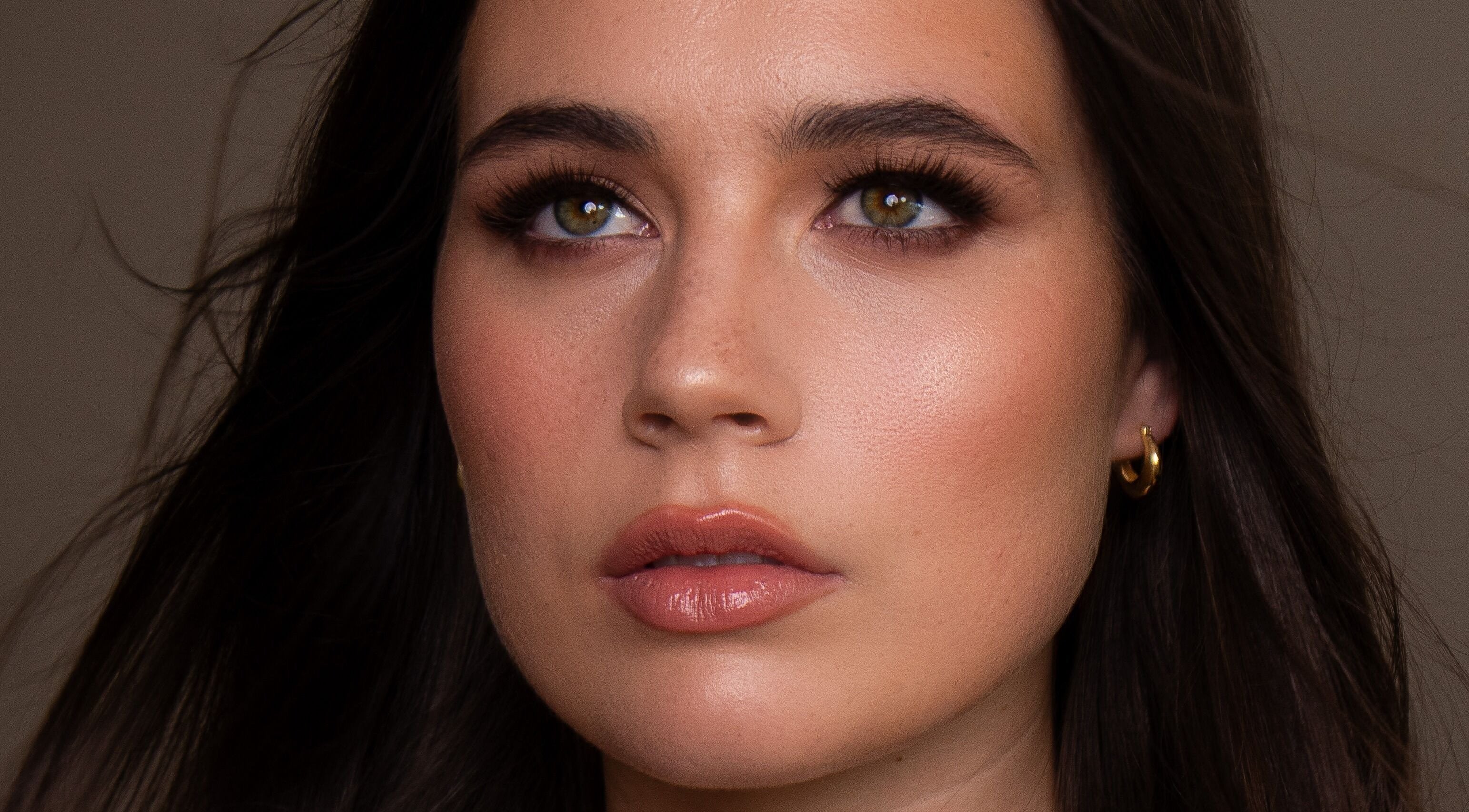 Elegant makeup showcase by Marie Le Hair & Makeup Artist, Melbourne, Victoria, AU. Flawless complexion and eyes.