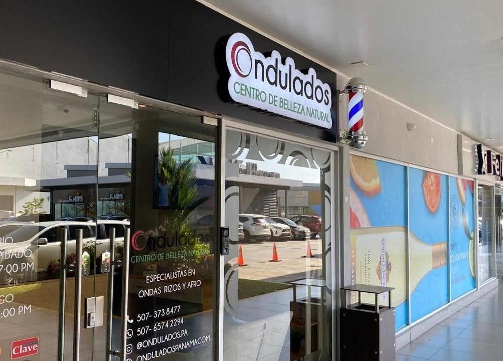 Entrada de Ondulados Panamá - Centennial en Panama City, Panamá Province, PA, centro de belleza natural.