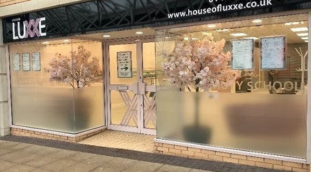 House of Luxxe Beauty Salon image 3