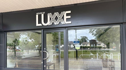 House of Luxxe Beauty Salon image 3