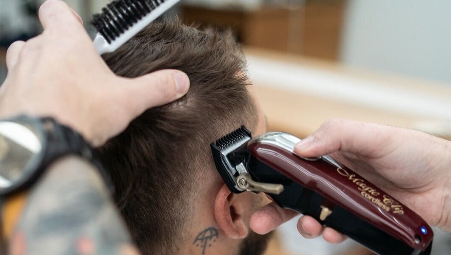 Wingman Grooming image 1