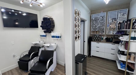 CDM Beauty Lounge image 2