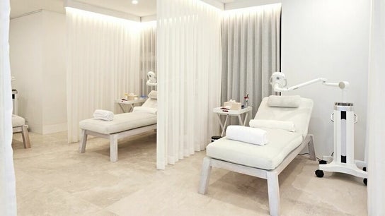 The Whitening Clinic