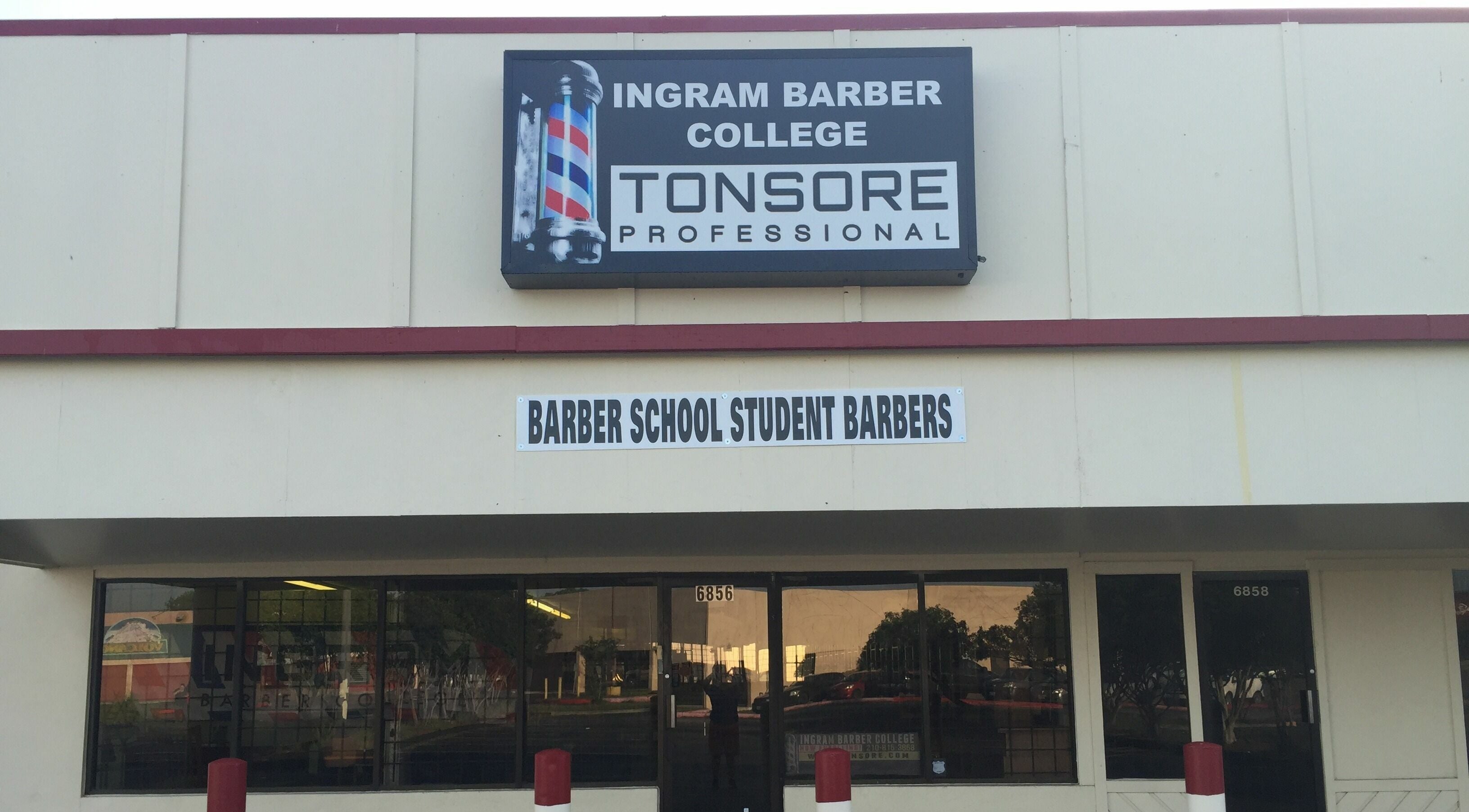 Front view of Tonsore Master Academy in San Antonio, Texas, offering premier barber training.