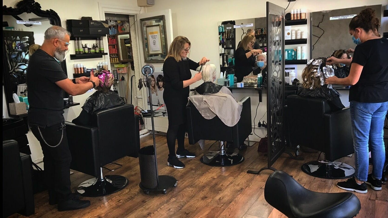 Aladdin unisex hairdresser - 3 The rise Harrow View - Harrow | Fresha