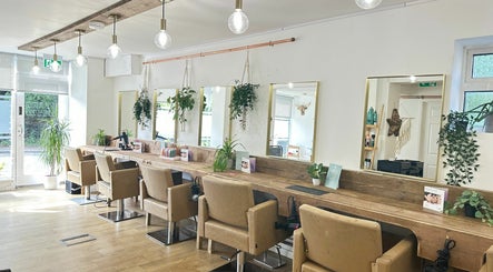 The Skin, Hair and Beauty Lounge