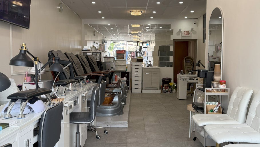 Modern interior of Sarang Nails in Toronto, Ontario, CA showcasing manicure and pedicure stations.