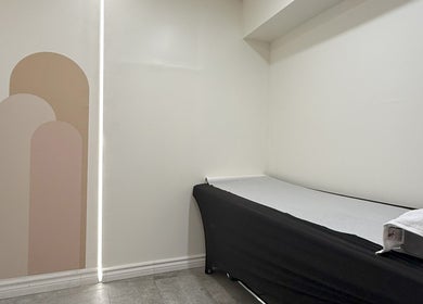 Minimalist treatment room at Sarang Nails, Toronto, Ontario, CA. Soft colors and simple design enhance relaxation.