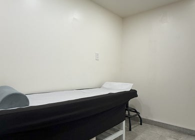 Relaxing treatment room at Sarang Nails in Toronto, Ontario, CA, offering premium wellness services.