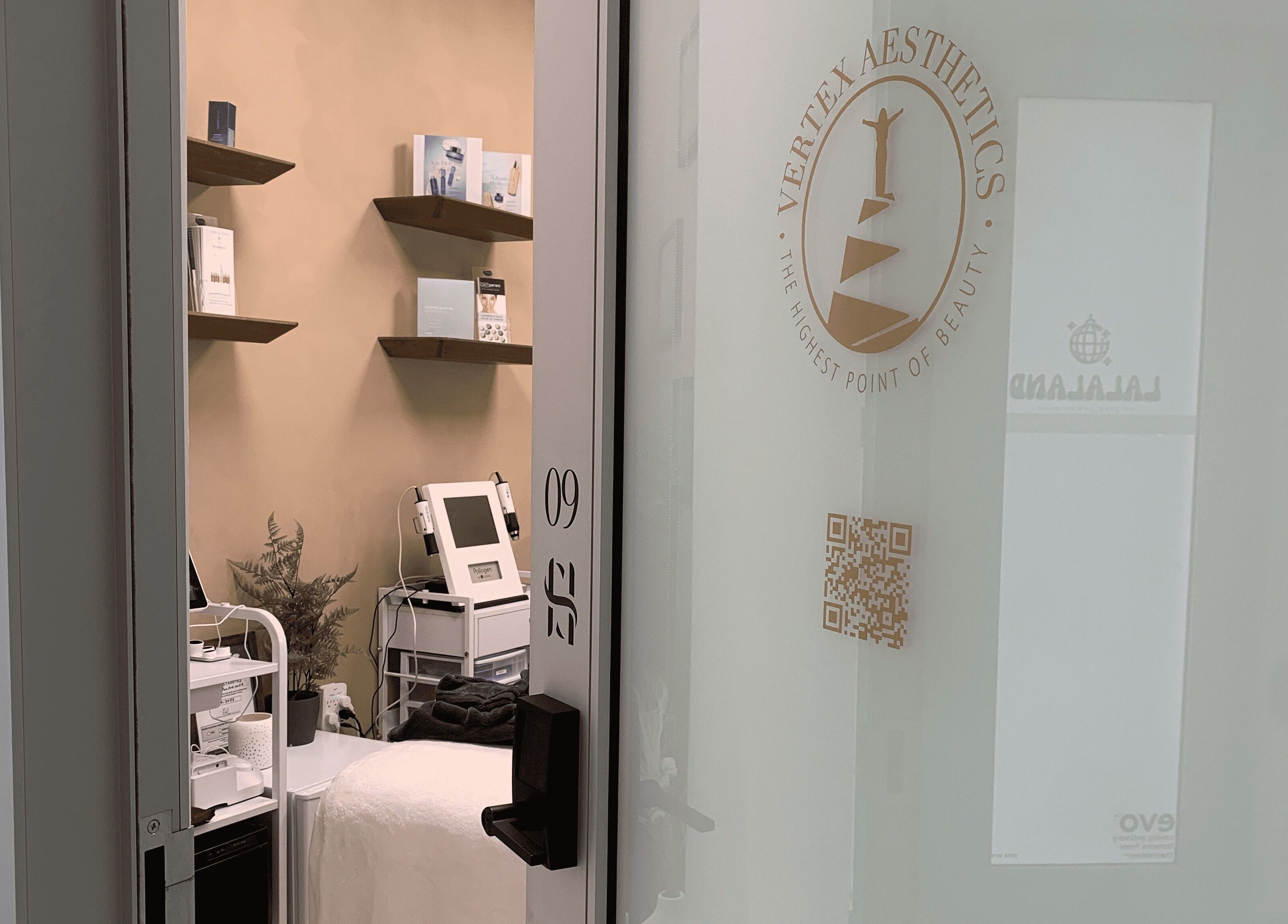 Elegant treatment room at Vertex Aesthetics in Toronto, Ontario, CA featuring modern skincare equipment.