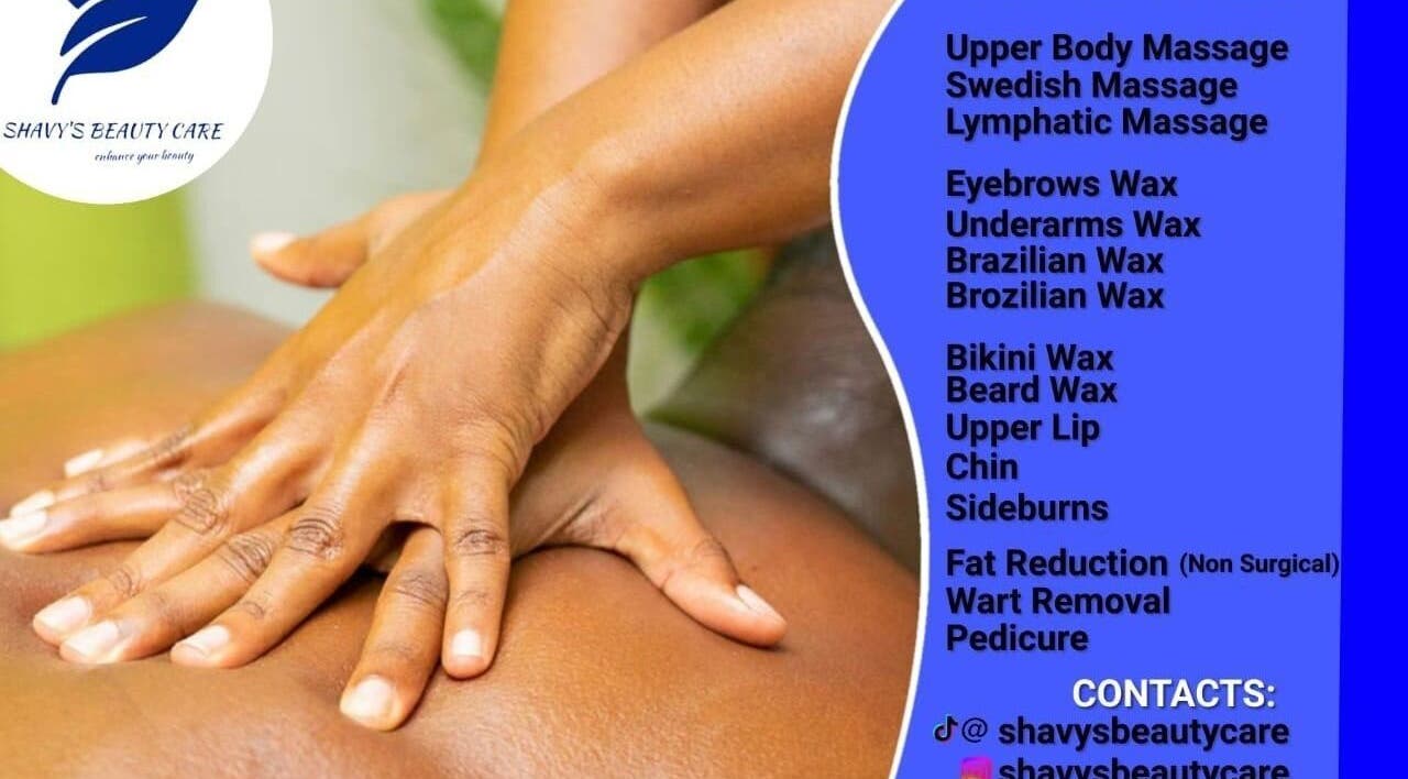 Hand delivering a soothing massage at Shavy's Beauty Care, Kingston, St. Andrew Parish, JM.