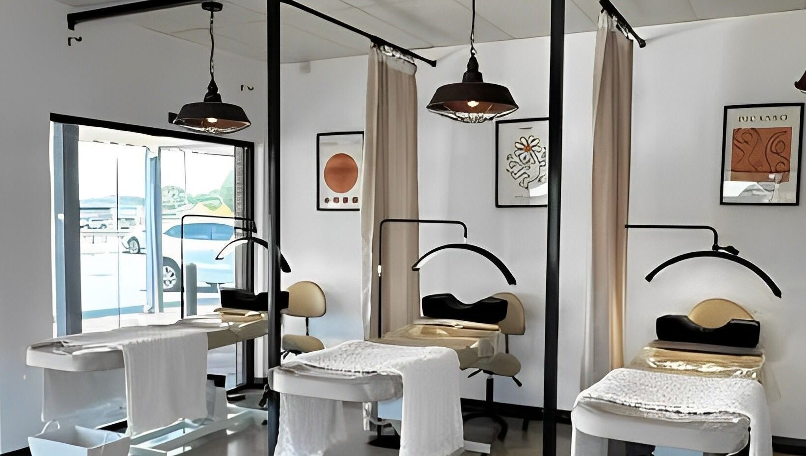 Peaceful treatment room at All-Eyes Beauty, Falcon, Western Australia featuring elegant decor and relaxing ambiance.
