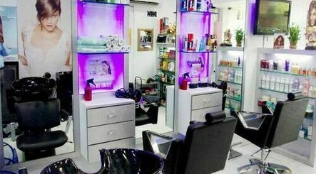 Juuhi Hair and Beauty Family Salon image 2
