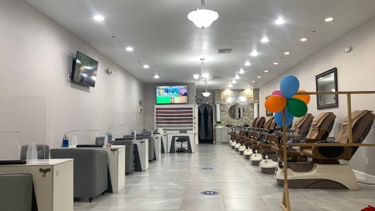 Helen's Nails & Spa