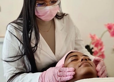 Aesthetician performs calming facial at Lux Beauty Clinic Suriname in Paramaribo, Paramaribo, SR.
