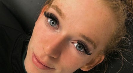 Lashes By Becca billede 3