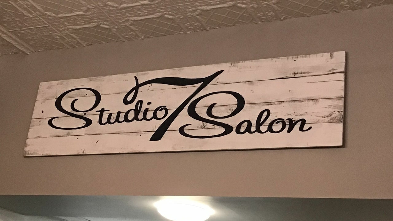 studio 7 salon        
        <figure class=