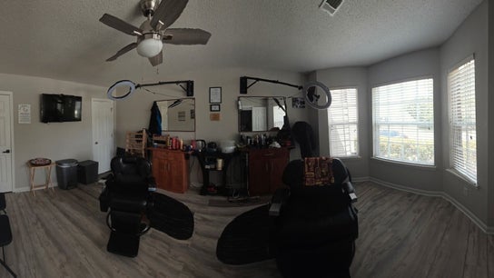Deez Cutz Llc