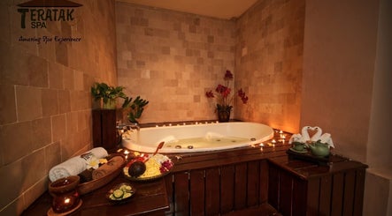 Luxurious spa bathtub at Teratak Spa Kuala Lumpur at Seri Pacific, Kuala Lumpur, Wilayah Persekutuan Kuala Lumpur, MY.