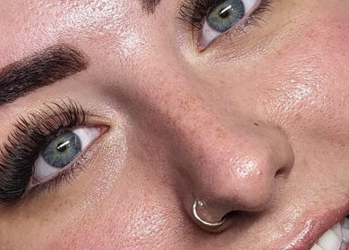 Close-up of elegant eyelash extensions at Jos Beauty Cabin, Alexandria, Scotland, GB.