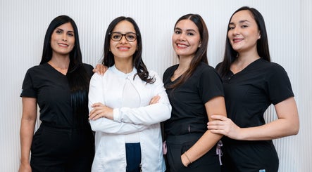 Equipo profesional de Prana Wellness Center en Samborondon, Guayas, EC, listos para atenderte.
