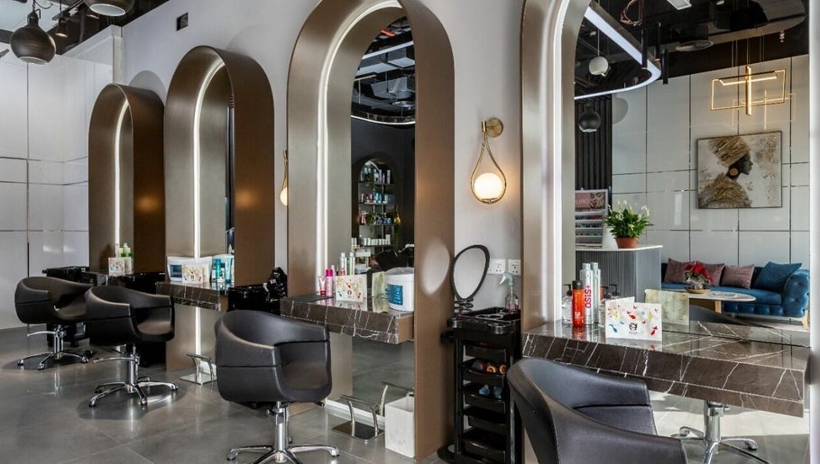 Etoile La Coupe Beauty Salon billede 1