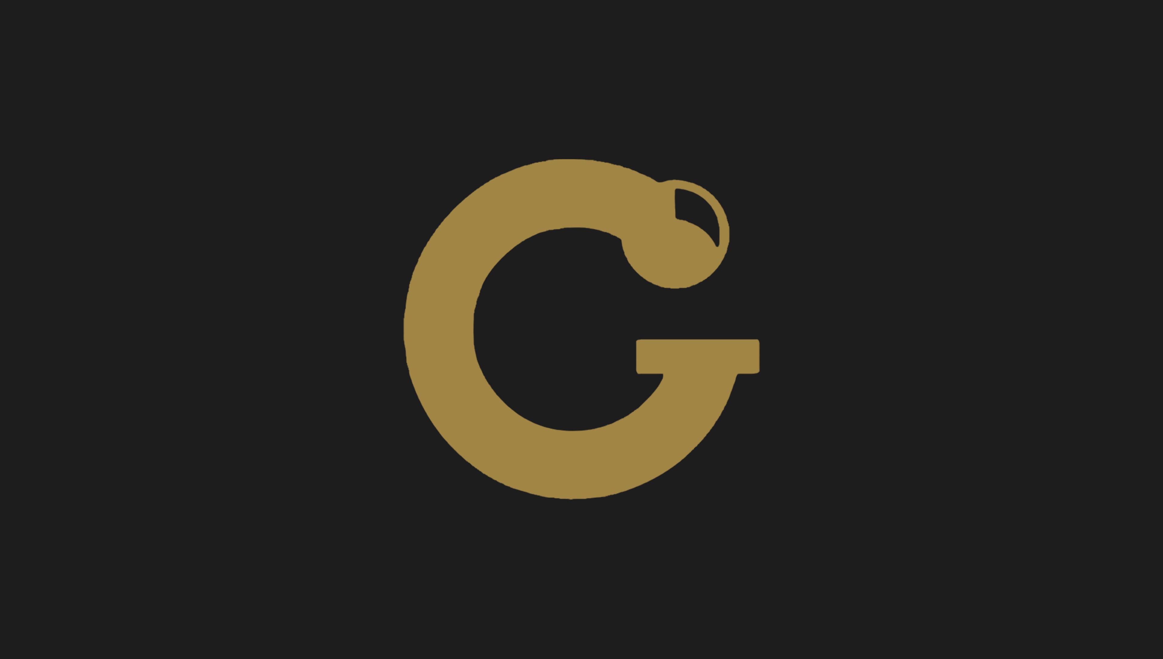 Logotipo dorado de Piercings by Gabriel en Córdoba, Córdoba, AR sobre fondo negro.