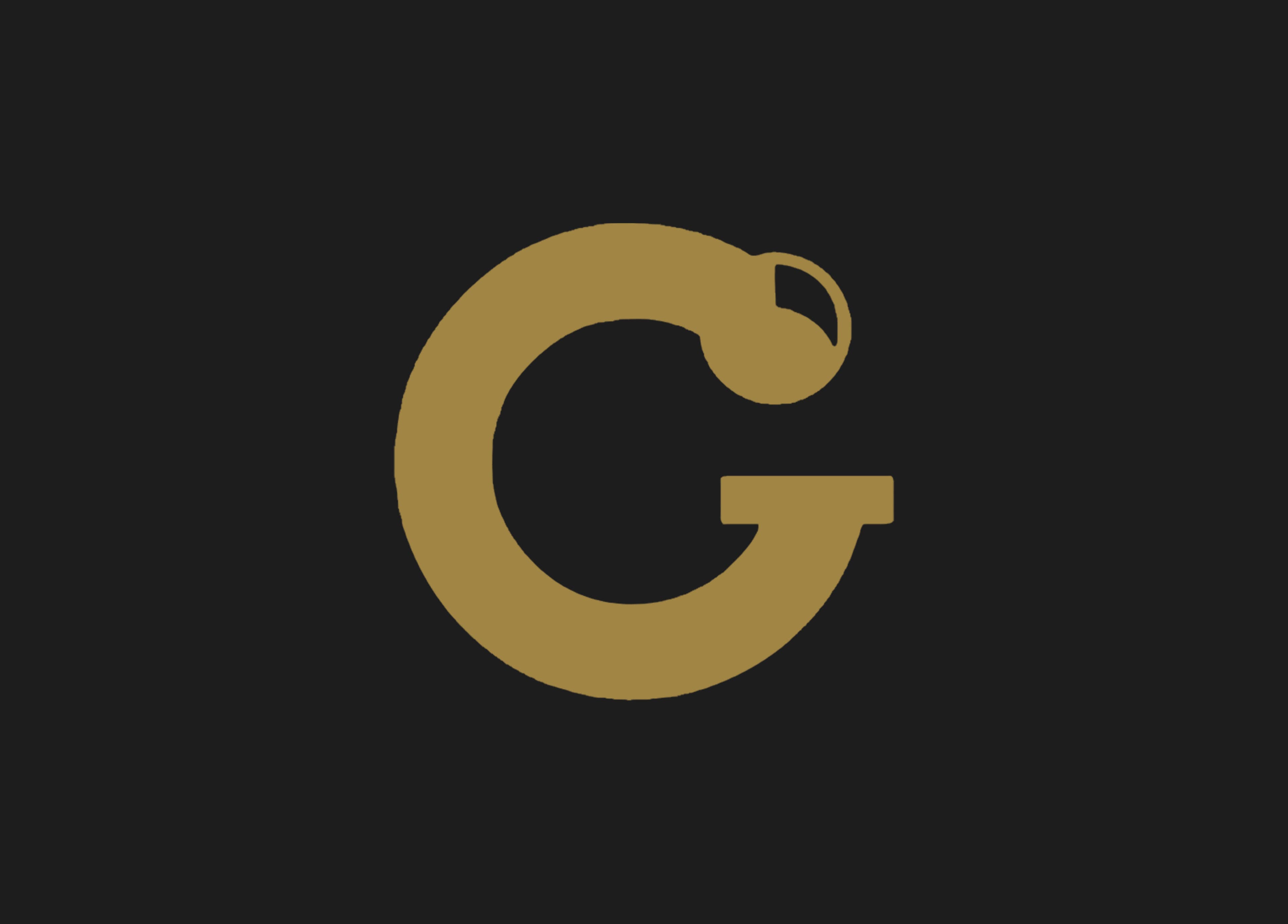 Logotipo dorado de Piercings by Gabriel en Córdoba, Córdoba, AR sobre fondo negro.