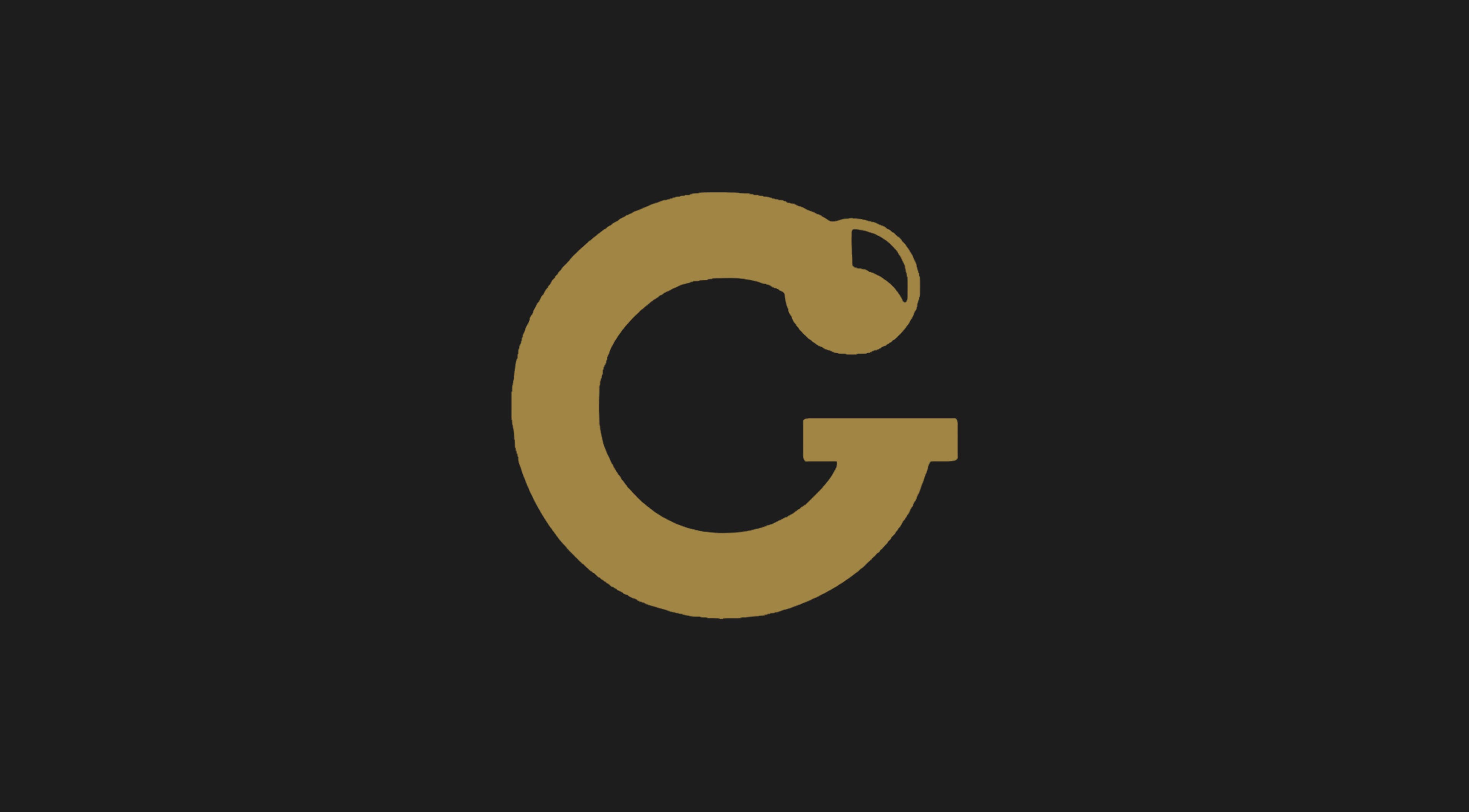 Logotipo dorado de Piercings by Gabriel en Córdoba, Córdoba, AR sobre fondo negro.