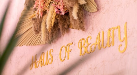 Haus of Beauty – obraz 3