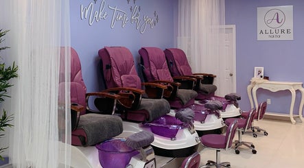 Allure Nail Bar image 2